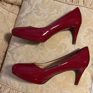 🌺🌸 Nike Air Cole Haan dark Red Patent leather platform heels